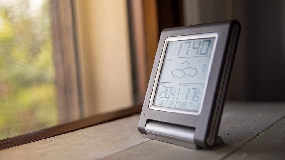 How to Choose and Install an Indoor-Outdoor Wireless Thermometer