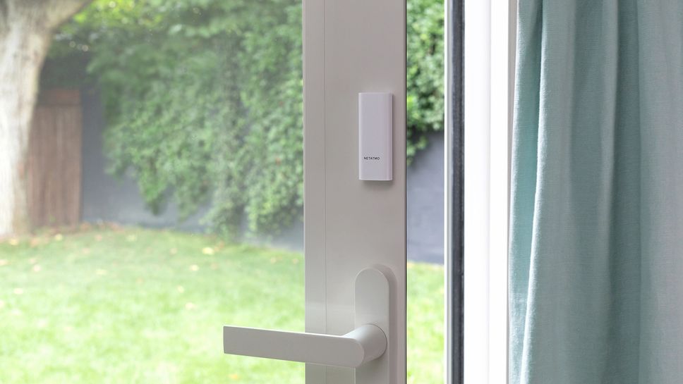 Front Door Security » Locks & Security Systems with Camera